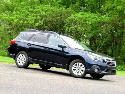 2018 Subaru Outback Premium AWD photo
