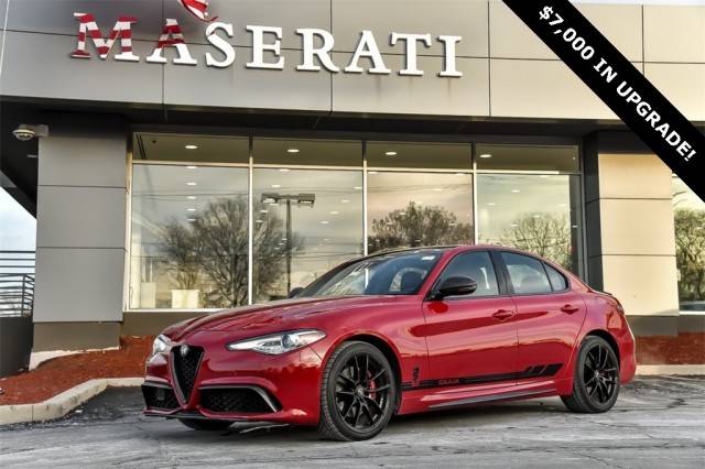 2018 Alfa Romeo Giulia  AWD photo