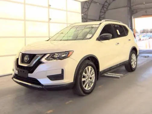 2018 Nissan Rogue SV FWD photo