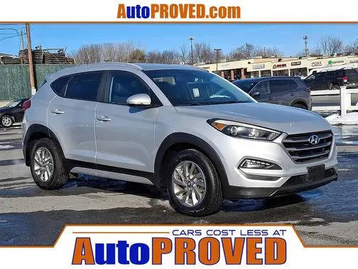 2017 Hyundai Tucson SE Plus AWD photo