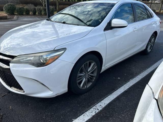 2015 Toyota Camry SE FWD photo