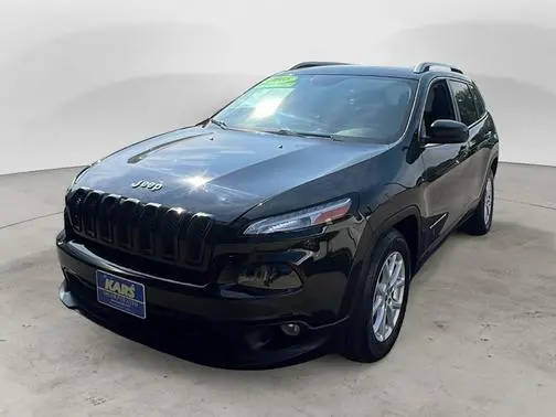 2018 Jeep Cherokee Latitude Plus FWD photo