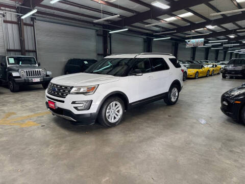 2017 Ford Explorer XLT FWD photo