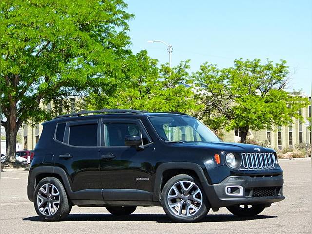2017 Jeep Renegade Latitude FWD photo