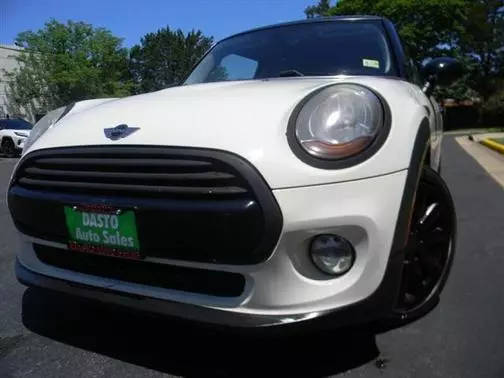 2015 MINI Hardtop 2 Door  FWD photo