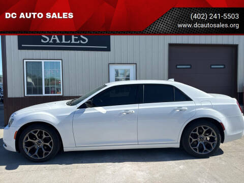 2018 Chrysler 300 Touring RWD photo