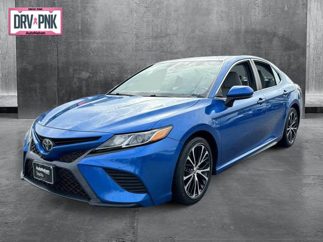 2018 Toyota Camry SE FWD photo