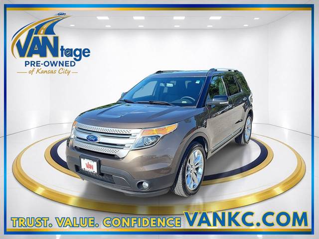 2015 Ford Explorer XLT 4WD photo