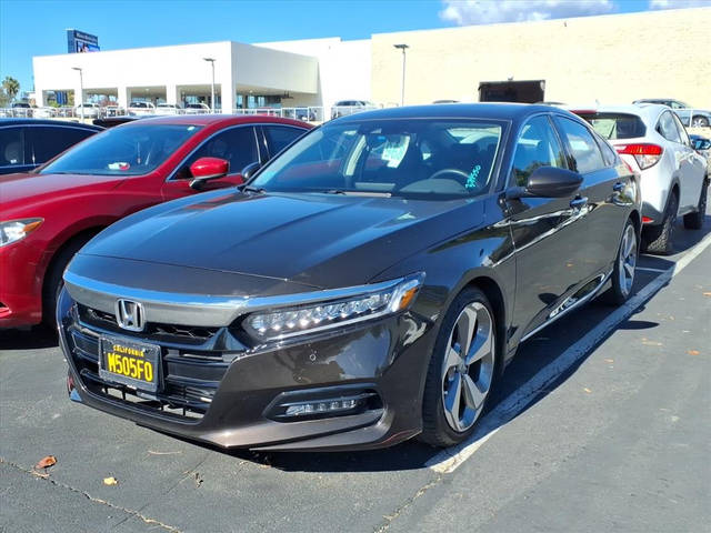 2018 Honda Accord Touring 1.5T FWD photo