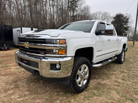 2018 Chevrolet Silverado 2500HD LTZ 4WD photo