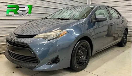 2018 Toyota Corolla LE FWD photo