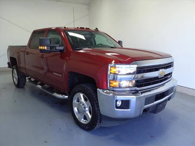 2018 Chevrolet Silverado 2500HD LT 4WD photo