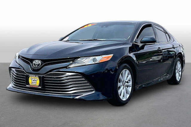 2018 Toyota Camry XLE FWD photo