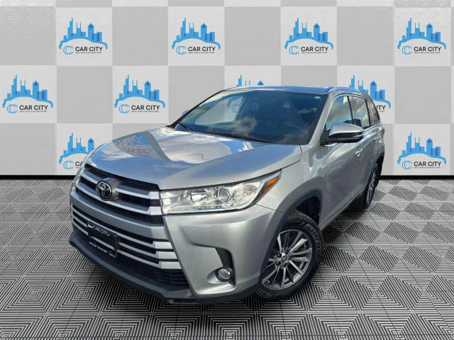 2018 Toyota Highlander XLE AWD photo