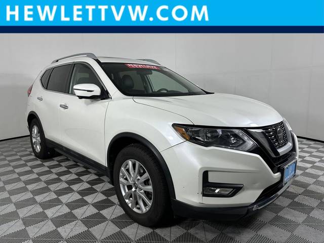 2018 Nissan Rogue SV FWD photo