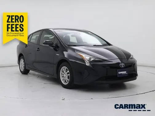 2017 Toyota Prius Three FWD photo