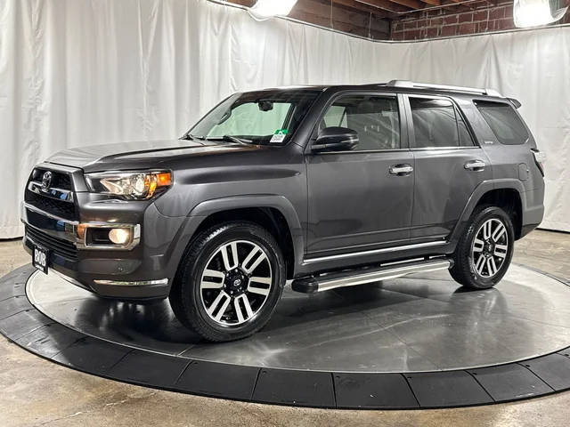 2018 Toyota 4Runner Limited 4WD photo