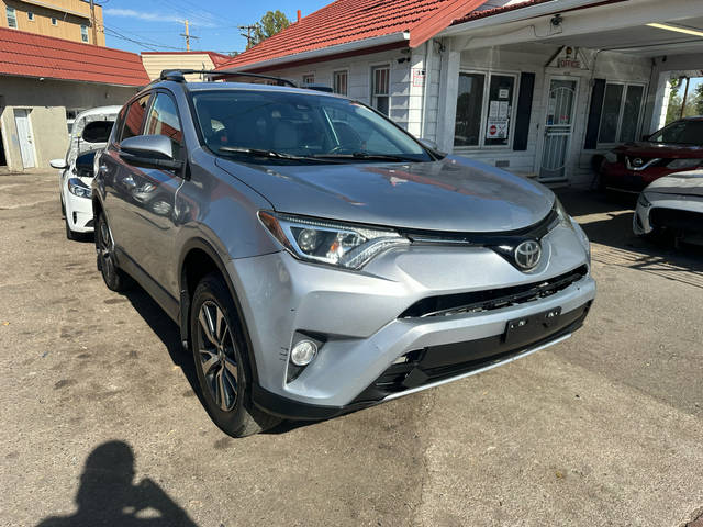 2018 Toyota RAV4 XLE AWD photo