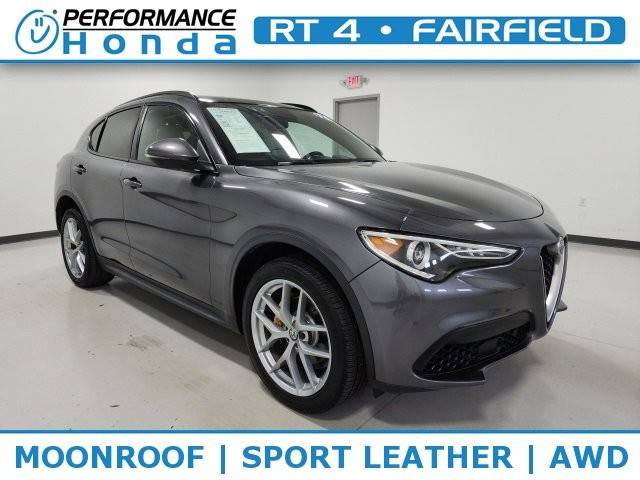2018 Alfa Romeo Stelvio Ti Sport AWD photo