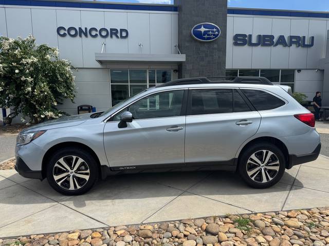 2018 Subaru Outback Limited AWD photo