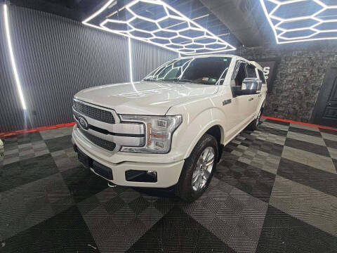 2018 Ford F-150 Platinum 4WD photo