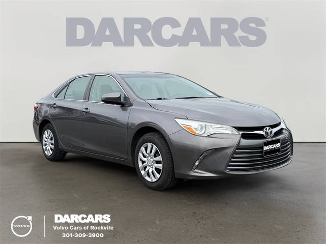 2016 Toyota Camry LE FWD photo