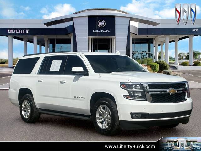 2017 Chevrolet Suburban LT RWD photo