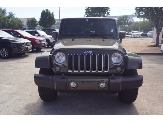 2016 Jeep Wrangler Unlimited Sahara 4WD photo