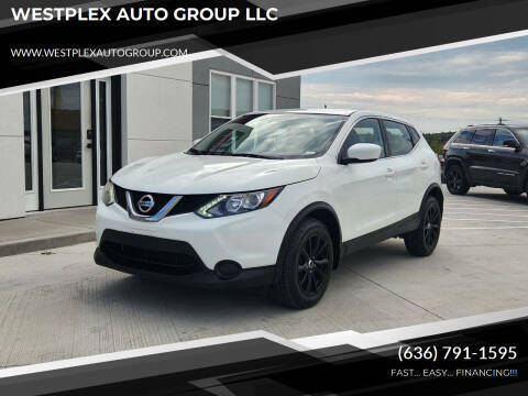 2017 Nissan Rogue Sport S FWD photo