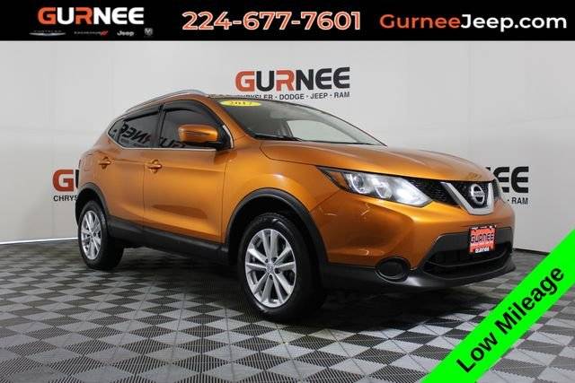 2017 Nissan Rogue Sport SV FWD photo