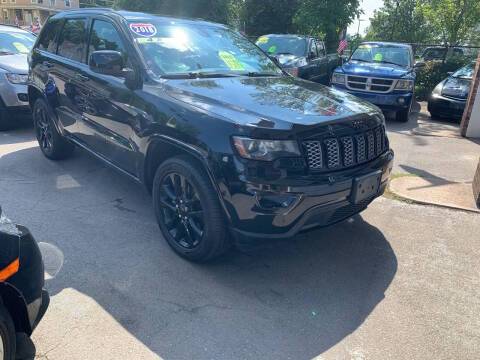 2018 Jeep Grand Cherokee Altitude 4WD photo