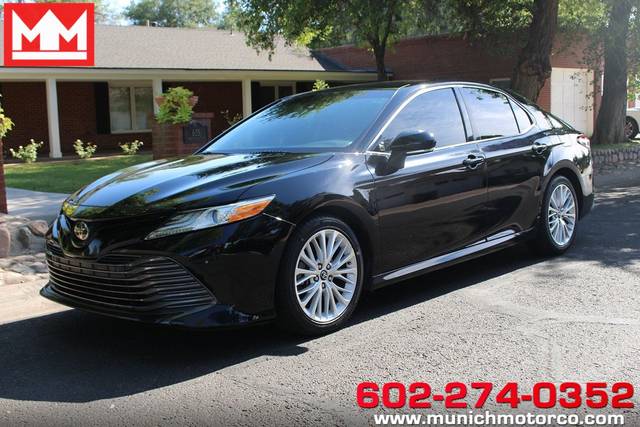 2018 Toyota Camry XLE FWD photo
