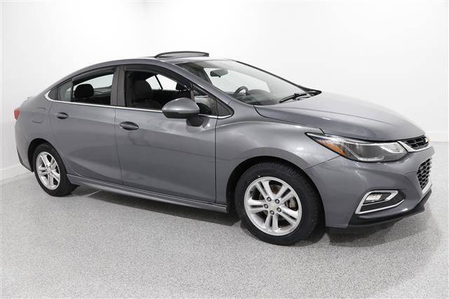 2018 Chevrolet Cruze LT FWD photo