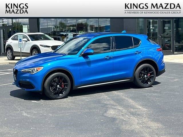 2018 Alfa Romeo Stelvio Ti Sport AWD photo