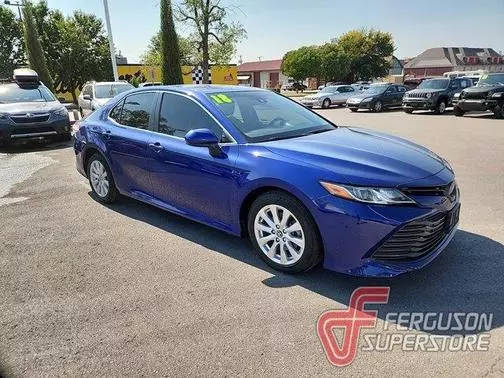 2018 Toyota Camry LE FWD photo