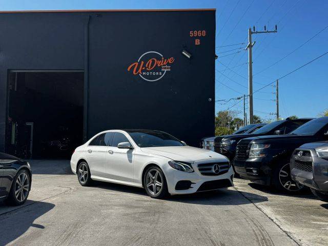 2018 Mercedes-Benz E-Class E 300 RWD photo
