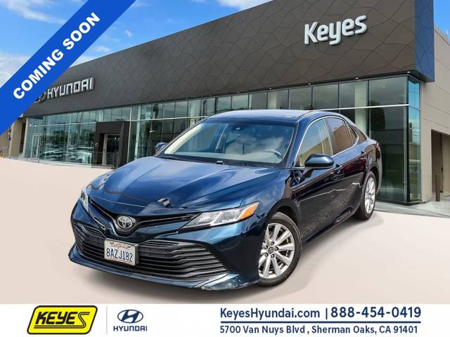 2018 Toyota Camry LE FWD photo
