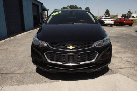 2018 Chevrolet Cruze LS FWD photo