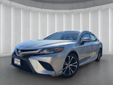 2018 Toyota Camry SE FWD photo