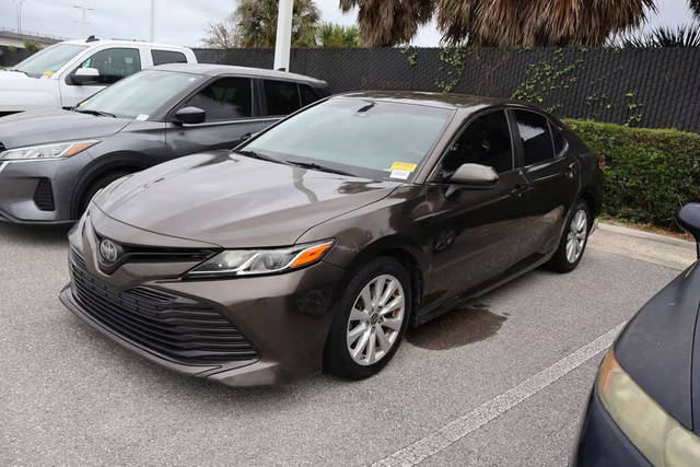 2018 Toyota Camry LE FWD photo