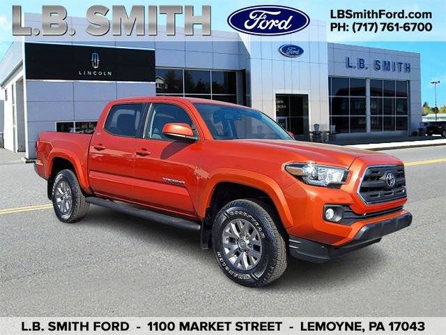 2017 Toyota Tacoma SR5 4WD photo
