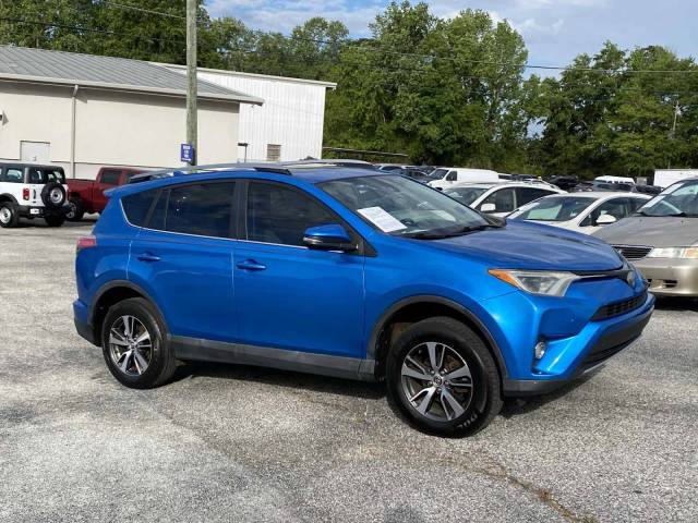 2018 Toyota RAV4 XLE FWD photo