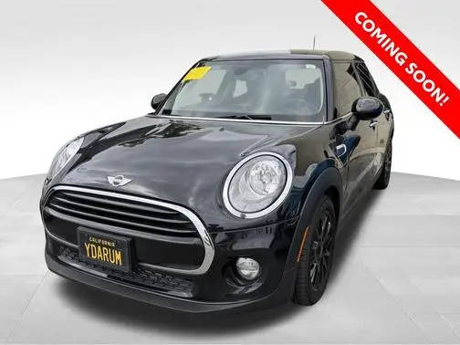 2018 MINI Hardtop 4 Door Cooper FWD photo