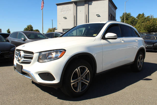 2018 Mercedes-Benz GLC-Class GLC 300 RWD photo