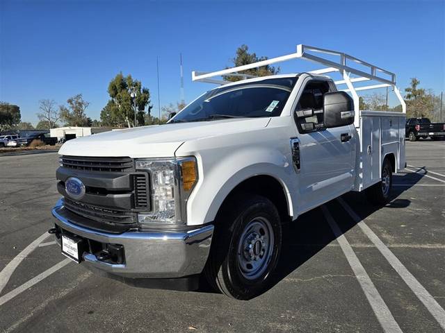 2017 Ford F-250 Super Duty XL RWD photo