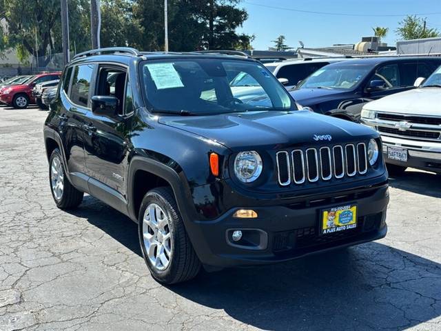 2017 Jeep Renegade Latitude 4WD photo