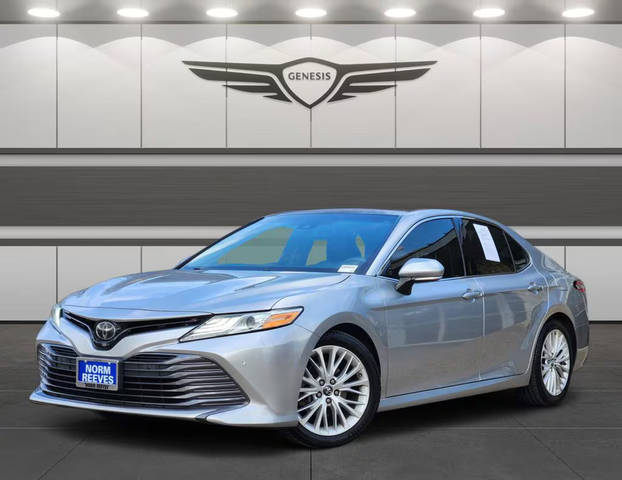 2018 Toyota Camry XLE FWD photo