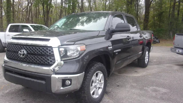 2018 Toyota Tundra SR5 4WD photo