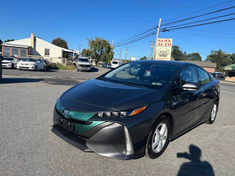 2017 Toyota Prius Prime Premium FWD photo