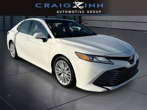 2018 Toyota Camry XLE FWD photo